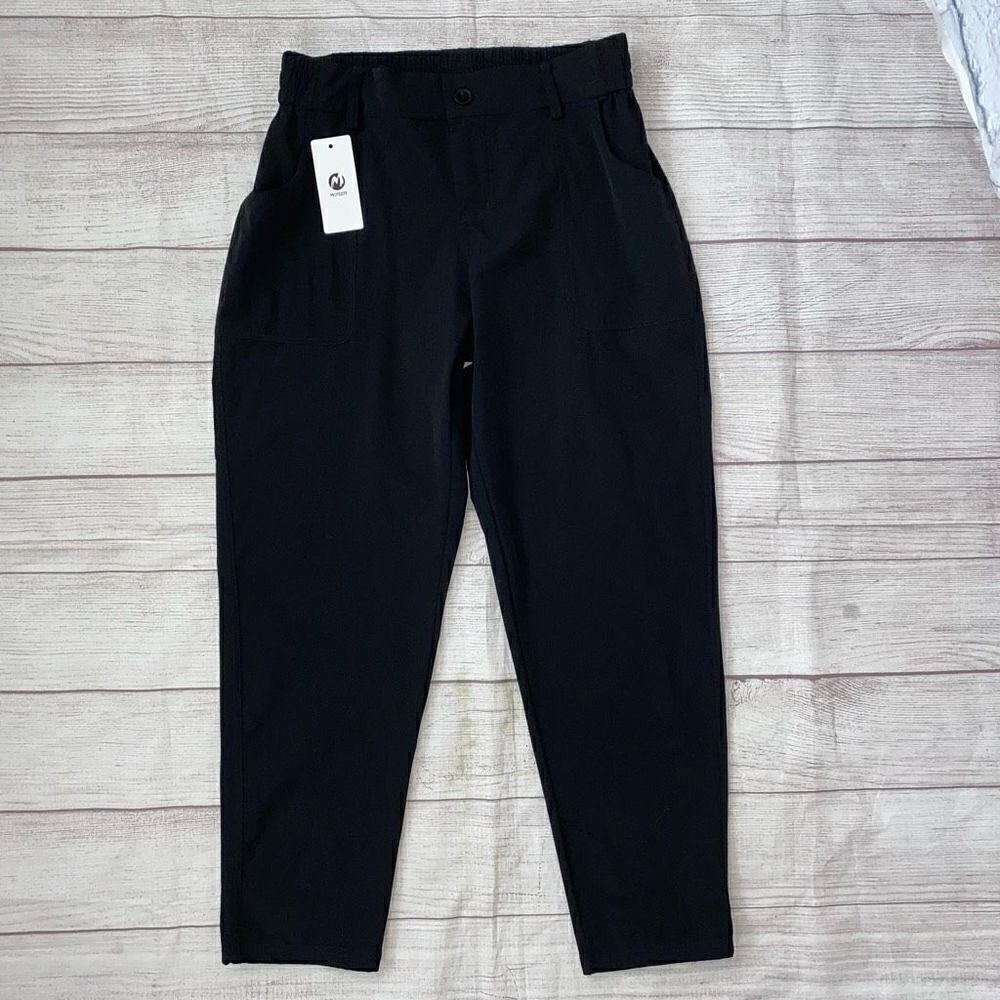 Moteepi New with tags women M black Golf pants